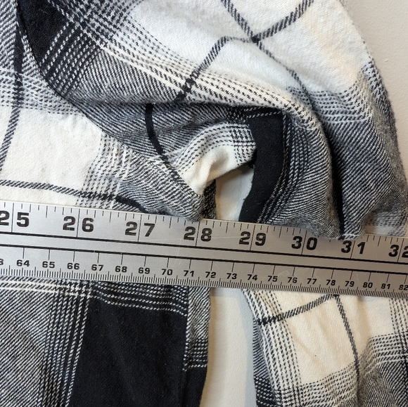Old Navy The Boyfriend Shirt Black White Cotton Flannel Plaid Top Women's XXL - Picture 9 of 9